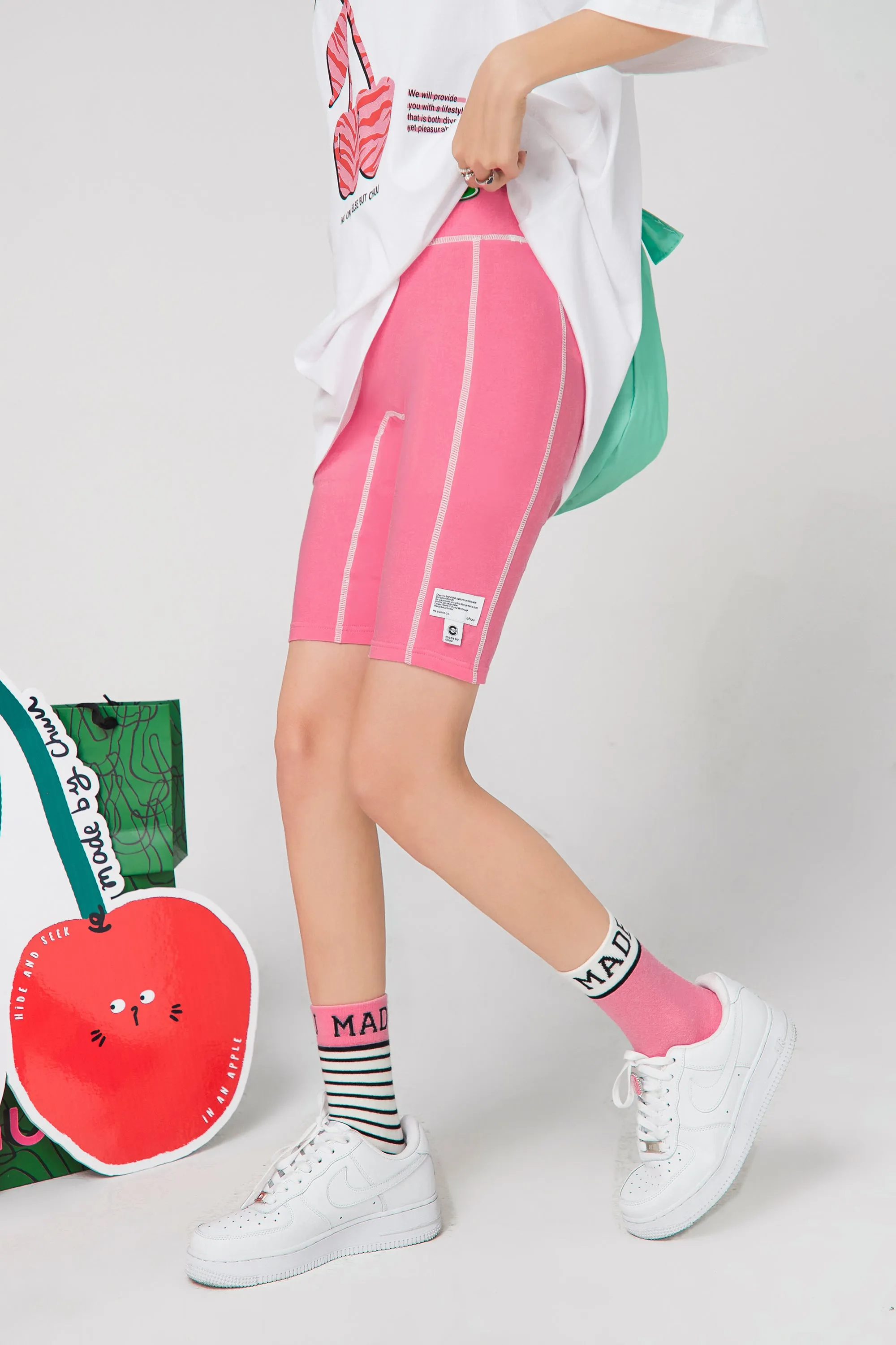 Color Matching Line Bermuda Shorts
