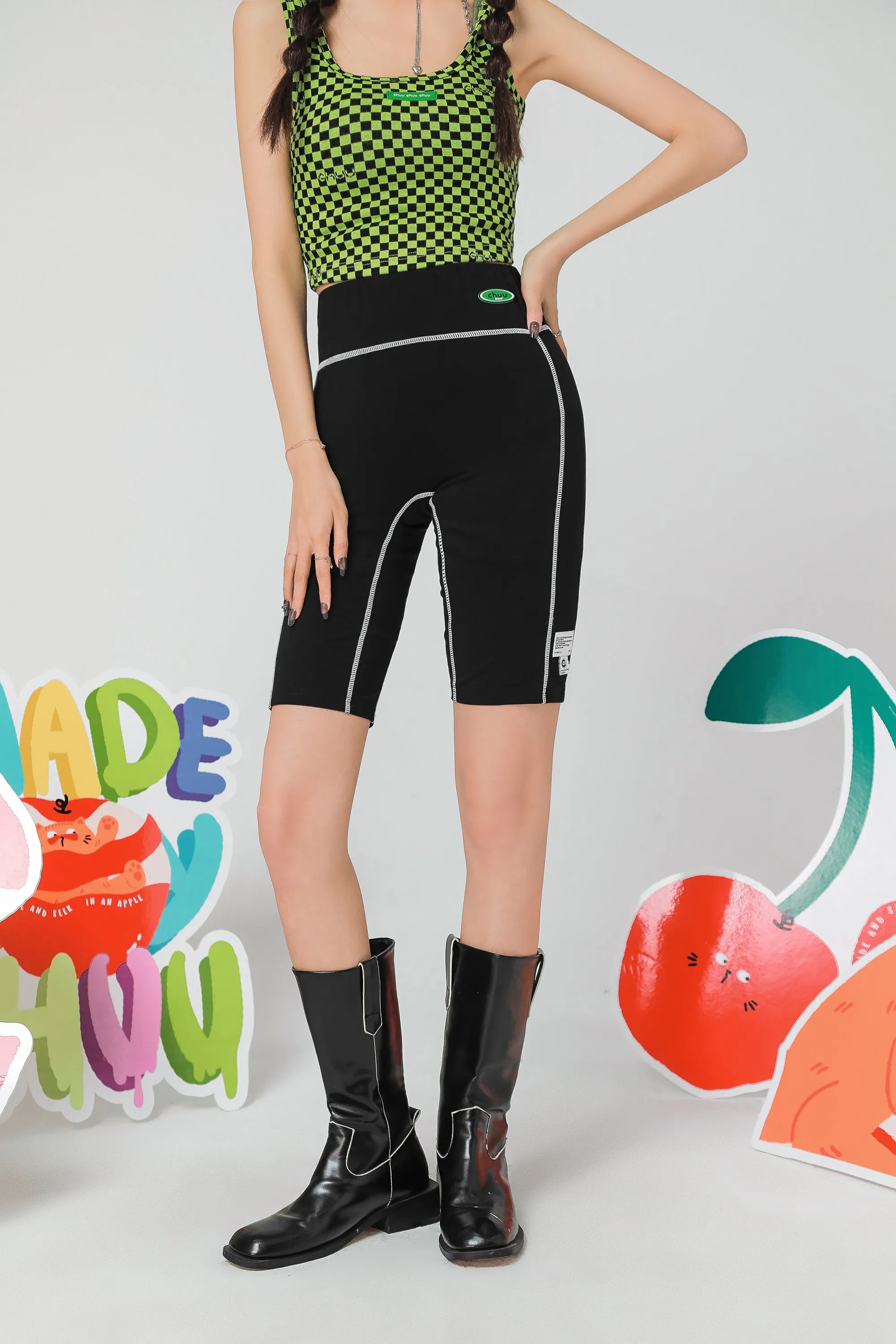 Color Matching Line Bermuda Shorts